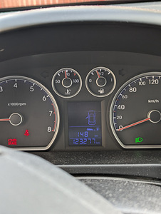 Hyundai i30 2011 (4 foto / 8)