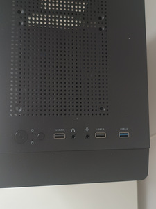 ПК корпус Aerocool hexform (microATX) (3 фото из 4)