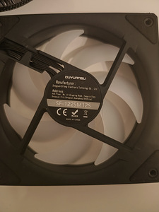 Вентиляторы ARGB 120 мм и стоковый кулер LGA 1700/1851 (3 фото из 7)