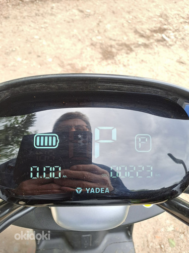 Продам электро скутер YADEA