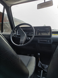 Volkswagen Jetta (5 foto / 8)