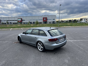 Audi a4 b8 2.0tdi (8 foto / 13)