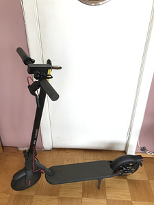 Xiaomi 4 elektri tõukeratas (1 foto / 5)