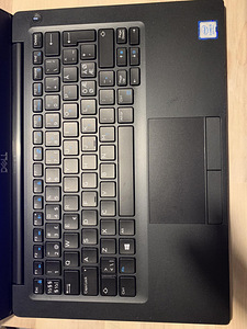 Dell Latitude 7390 (6 foto / 7)