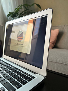 MacBook Air (13-inch, 2017) (3 foto / 5)