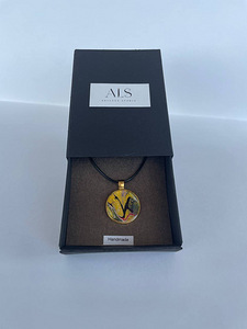 Käsitsi valmistatud medaljon, teostatud fluid art tehnikas. (10 foto / 10)