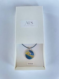 Käsitsi valmistatud medaljon, teostatud fluid art tehnikas. (6 foto / 7)