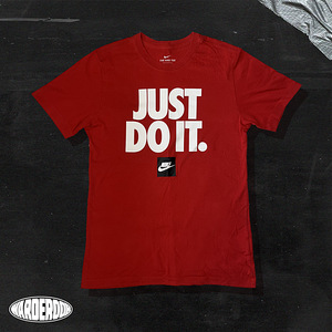 Футболка NIKE (1 фото из 2)
