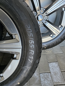 Диски и шины Vredestein Ultrac 100Y XL 205/65R17 (2 фото из 5)