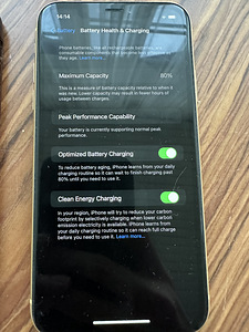 iPhone Xr - Koos Originaal Karbiga (2 foto / 4)