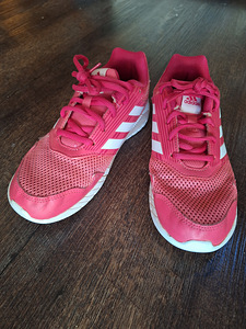 Кроссовки Adidas размер 36 (3 фото из 3)