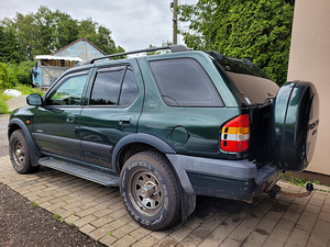 Opel Frontera 2.2D (2 фото из 8)