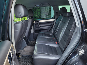 Volkswagen Touareg 4.9 D V10 (14 foto / 15)