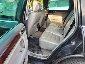 Volkswagen Touareg 2.5D ATM 2004 (8 foto / 12)