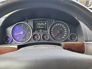 Volkswagen Touareg 2.5D ATM 2004 (6 foto / 12)