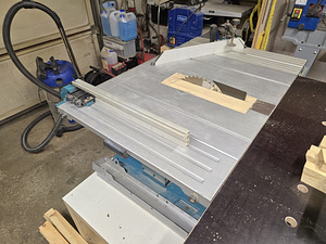 Saepink Makita MLT100N (3 foto / 7)