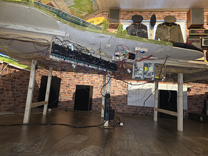 Makett rongidega (8 foto / 10)