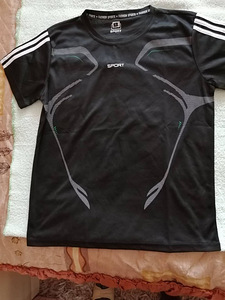 Спортивная одежда (4 фото из 4)