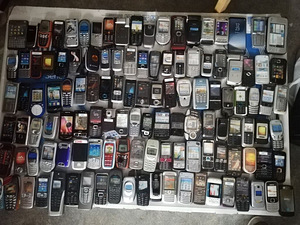 MOBIILTELEFONIDE MAKETID/NÄIDISED 250+TÜKKI (2 foto / 5)