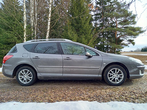 PEUGEOT 407 2010 DIISEL, AUTOMAAT, PANORAAM (5 foto / 10)