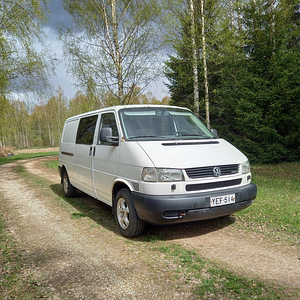 VW TRANSPORTER T4 2.5 TDI 75kW 2001 LONG (6 foto / 12)