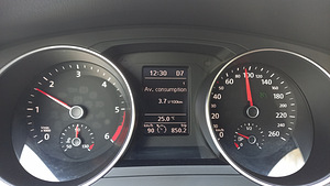 VW JETTA 2015 2,0 DIISEL, AUTOMAAT, WEBASTO (14 foto / 15)