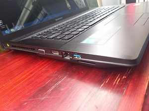 LENOVO G700 MÄNGURI LÄPTOP (9 foto / 9)