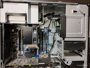 HP Z640 32GB 512 SSD,VIDEO--- P4000 (9 foto / 10)