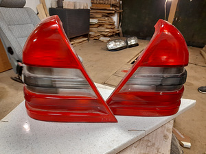 Esituled, suunatuled ja tagumised tuled MB C-class (W202) (2 foto / 2)