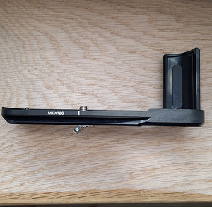 Meike MK-XT2G Hand Grip for FUJIFILM X-T2 (7 foto / 7)