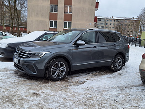 VOLKSWAGEN TIGUAN ALLSPACE
