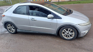 Honda civic 2.2i-ctdi manual Varuosad (3 foto / 4)