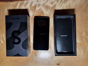 Samsung Galaxy s22 (1 foto / 6)