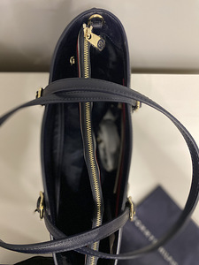 Tommy Hilfiger UUS (5 foto / 5)