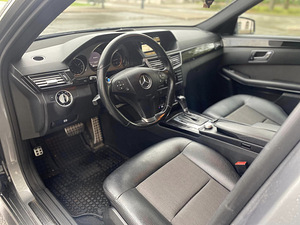 Mercedes-Benz E200 Cdi AMG Optic (8 foto / 9)
