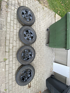 215/70/16 (2 foto / 2)