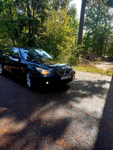 Bmw 525i (2 фото из 4)