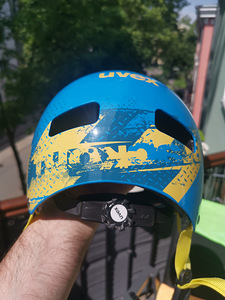 Laste kiiver UVEX (3 foto / 5)