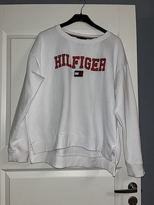 Tommy Hilfiger (1 foto / 3)