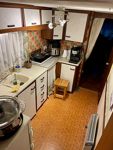 Ratastel teisaldatav suvemaja (6 foto / 10)