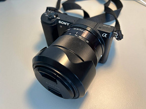 Камера Sony a5100 (1 фото из 4)