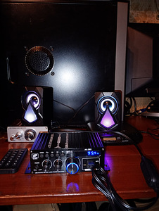 Stereo Võimendus 130 W uus+ ühendus juhtmed jne. (1 foto / 9)