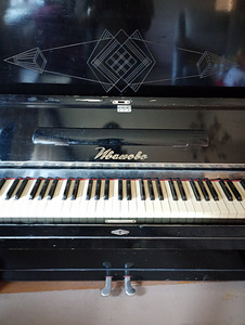 Klaver pianiino. Heas korras. " IVANOVO." (1 foto / 1)