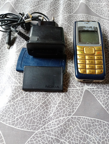 Nokia telefon nuppudega+ laadia