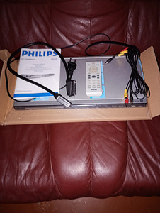 DVD Philips, новый, в упаковке, в комплекте. Пульт и т. д. (2 фото из 4)