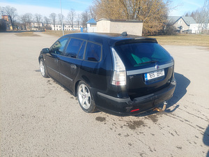 Saab 9.3 Vector (6 фото из 12)