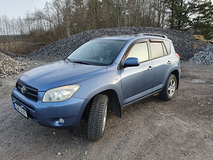 Toyota Rav 4 (1 foto / 12)