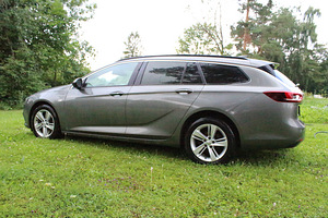 Opel Insignia 2.0 125kW (3 foto / 12)