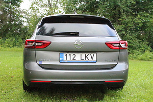 Opel Insignia 2.0 125kW (4 foto / 12)