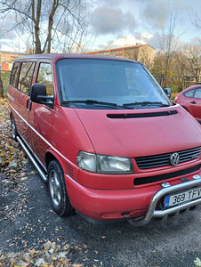 VW CARAVELLE 2.5 75 kW 1997 (1 foto / 4)